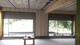 De houtskelet woning werd gebouwd met bio-ecologische materialen