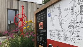 Infobord over de oude limonadefabriek