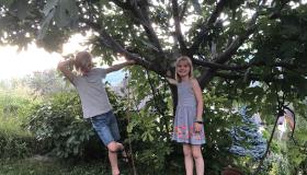 Onze kinderen enkele jaren terug, op huizenruil in Zwitserland