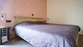 Rolstoeltoegankelijke slaapkamer met vrije draaicirkel van 150cm