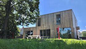 Tuin en achtergevel vakantiewoning